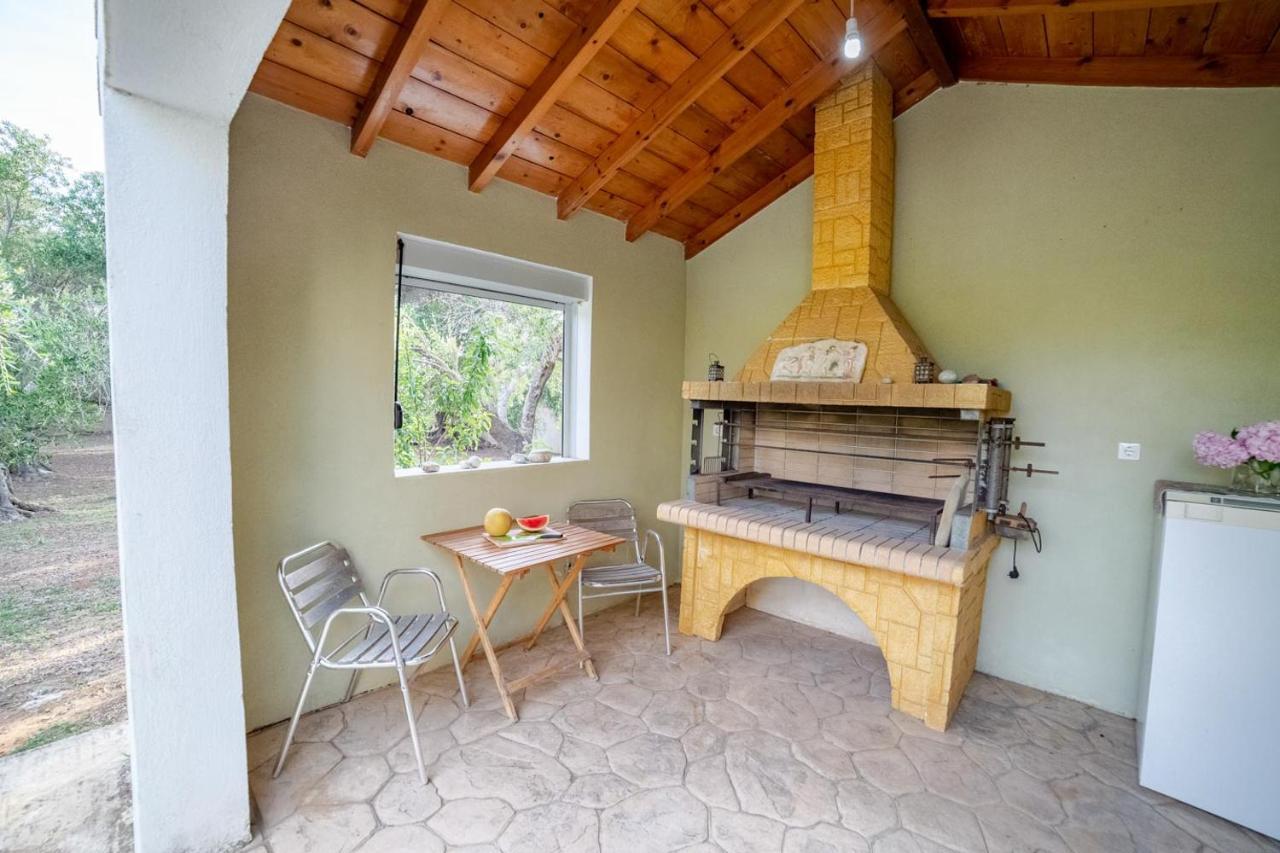 Villa Adonis Halikounas Extérieur photo