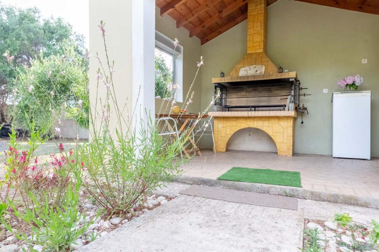 Villa Adonis Halikounas Extérieur photo